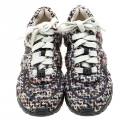 مملوكة مسبقًا حذاء رياضي شانيل أربطة جلد وتويد أبيض/ رمادي مقاس 36