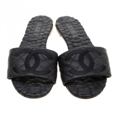 Pre Owned Chanel Black Leather Braided Insole CC Logo Flat Slides Size 39