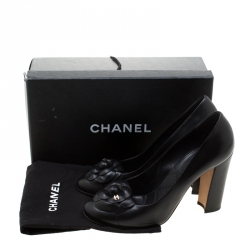 مملوكة مسبقًا حذاء كعب عالي شانيل CC كاميليا جلد أسود 40
