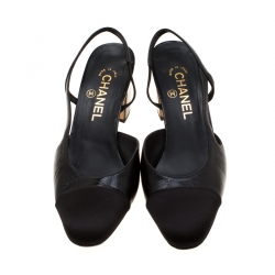 Pre Owned صندل شانيل كلاسيكي كعب مفتوح جلد / ساتان أسود مقاس 38.5