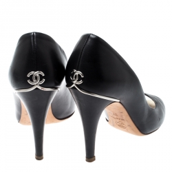مملوكة مسبقًا Chanel Black Leather Peep Toe CC Pumps Size 37