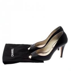 مملوكة مسبقًا Chanel Black Leather Peep Toe CC Pumps Size 37