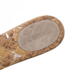 مملوكة مسبقًا حذاء فلات شانيل سويدي بيج CC كعب فينيل مقاس 37.5