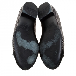 Pre Owned Chanel Metallic Grey/Black Leather CC Cap Toe Bow Ballet Flats Size 39.5