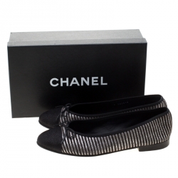 Pre Owned Chanel Metallic Grey/Black Leather CC Cap Toe Bow Ballet Flats Size 39.5