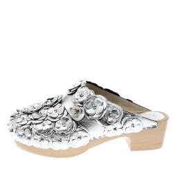 Pre Owned Chanel Metallic Silver Camellia Embellished CC Lock Wooden Clogs Size 38