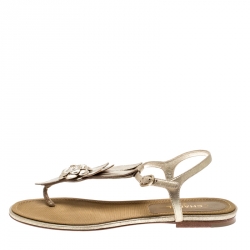 Pre Owned Chanel Metallic Gold Suede CC Camellia Leaf Pearl Ankle Strap Thong Flat Sandals Size 39