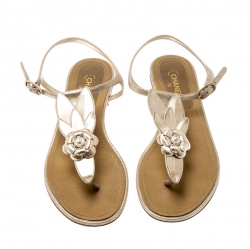 Pre Owned Chanel Metallic Gold Suede CC Camellia Leaf Pearl Ankle Strap Thong Flat Sandals Size 39