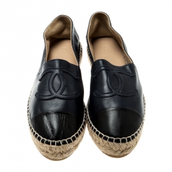  مملوكة مسبقًا Chanel Blue/Black Leather CC Cap Toe Espadrilles Size 37