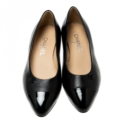 Pre Owned Chanel Black Leather CC Patent Cap Toe Pumps Size 37.5