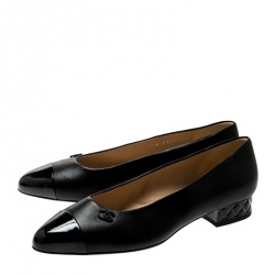 Pre Owned Chanel Black Leather CC Patent Cap Toe Pumps Size 37.5