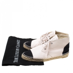 مملوكة مسبقًا حذاء رياضي شانيل مقدمة سوداء CC اسبادريل جلد بيج و كانفاس أسود مقاس 38