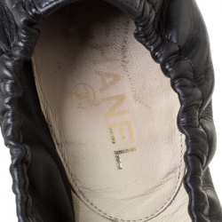 Chanel Black Leather And Suede Cap Toe Scrunch Ballet Flats Size 37