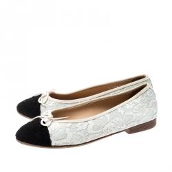 Pre Owned Chanel Black/Beige Lace Bow Cap Toe Ballet Flats Size 39