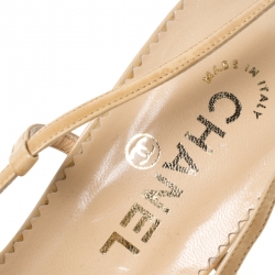 Pre Owned Chanel Cream/Black CC Leather Pointed Toe Slingback Sandals Size 38