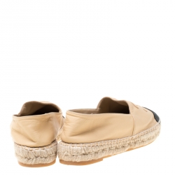 Pre Owned Chanel Beige/Black Leather CC Cap Toe Espadrilles Size 39