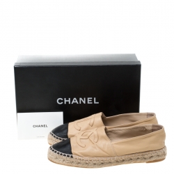 Pre Owned Chanel Beige/Black Leather CC Cap Toe Espadrilles Size 39