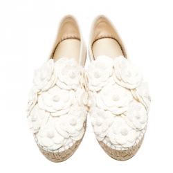 مملوكة مسبقًا Chanel White Canvas CC Camellia Espadrilles Size 37