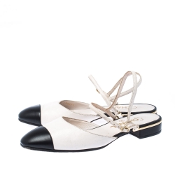 Pre Owned صندل شانيل جلد أبيض أوف وايت/أسود مقدمة CC بحزام للكاحل مقاس 38