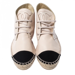 Pre Owned Chanel Light Pink/Black Leather and Canvas Cap Toe CC Espadrille Sneakers Size 41