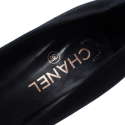 Pre Owned Chanel Black Suede and Patent Leather Cap Toe CC Pumps Size 39.5