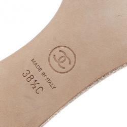 Pre Owned Chanel Gold Leather Pearl CC Slides Size 38.5
