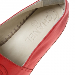 Pre Owned Chanel Red Leather CC Cap Toe Loafers Size 35 