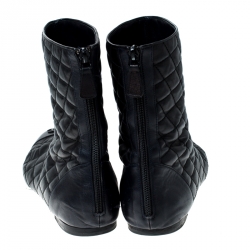 Pre Owned Chanel Black Quilted Leather CC Cap Toe Ankle Boots Size 40