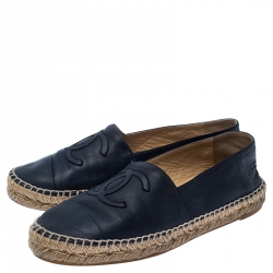 مملوكة مسبقًا Chanel Navy Blue Leather CC Espadrilles Size 39