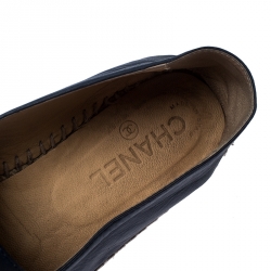 مملوكة مسبقًا Chanel Navy Blue Leather CC Espadrilles Size 39