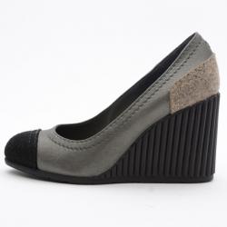 Pre Owned Chanel Cap Toe Wedge Pumps Size 37