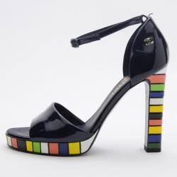 مملوكة مسبقًا Chanel Teal Pearlized Patent Calf Sandals With Multicolor Laquered Platform Heels Size 37