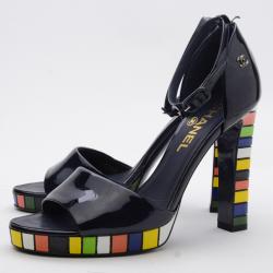 مملوكة مسبقًا Chanel Teal Pearlized Patent Calf Sandals With Multicolor Laquered Platform Heels Size 37