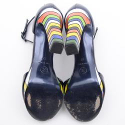 مملوكة مسبقًا Chanel Teal Pearlized Patent Calf Sandals With Multicolor Laquered Platform Heels Size 37