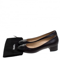 Pre Owned Chanel Brown/Black Leather CC Cap Toe Pumps Size 40