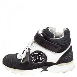 Pre Owned حذاء رياضي شانيل مرتفع من أعلى أربطة قماش وجلد أزرق مقاس 40