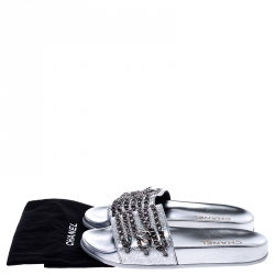 Pre Owned Chanel Metallic Silver Glitter Finish Leather Tropiconic Chain Detail Slide Sandals Size 38