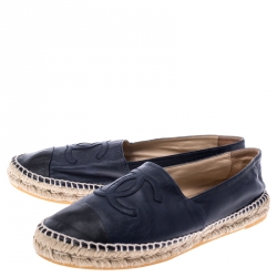 Pre Owned Chanel Black Leather CC Cap Toe Espadrilles Loafers Size 42