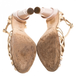 مملوكة مسبقًا Chanel Beige Patent Leather And PVC Swirl Heel T Strap Sandals Size 37.5