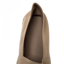 Pre Owned Chanel Beige/Black Leather CC Espadrilles Size 40