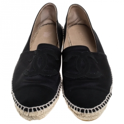 مملوكة مسبقًا حذاء لوفرز شانيل إسبادريلز CC كانفاس وساتان أسود مقاس 40