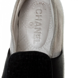 Pre Owned حذاء رياضي شانيل سليب أون سويدي وتويد أبيض/ أسود مقاس 38.5