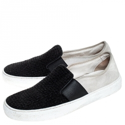 Pre Owned حذاء رياضي شانيل سليب أون سويدي وتويد أبيض/ أسود مقاس 38.5