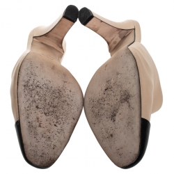 مملوكة مسبقًا Chanel Beige/Black Leather Cap Toe Mules Size 40