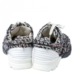 Pre Owned حذاء رياضي شانيل منخفض من أعلى قماش تويد و جلد مقاس 38