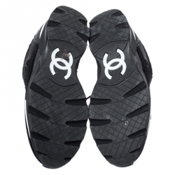 مملوكة مسبقًا حذاء رياضي شانيل رباط علوي تويد و جلد أسود مقاس 39