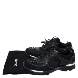 مملوكة مسبقًا حذاء رياضي شانيل رباط علوي تويد و جلد أسود مقاس 39