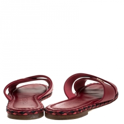 مملوكة مسبقًا حذاء سلايد شانيل فلات CC متعاكس حافة مضفرة جلد أحمر مقاس 38