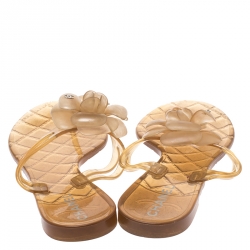 مملوكة مسبقًا Chanel Light Yellow Jelly Camellia Thong Flat Sandals Size 38
