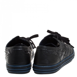 Pre Owned Chanel Black Quilted Nylon and Leather CC Low Top Sneaker Size 38